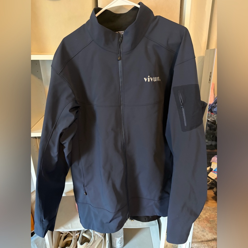 Arc'teryx Men's XL Vintage Episilon Performance Softshell Jacket